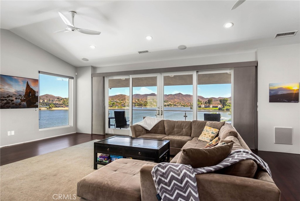 Canyon Lake, California, 92587, United States, 6 Bedrooms Bedrooms, ,5 BathroomsBathrooms,Residential,For Sale,1872277