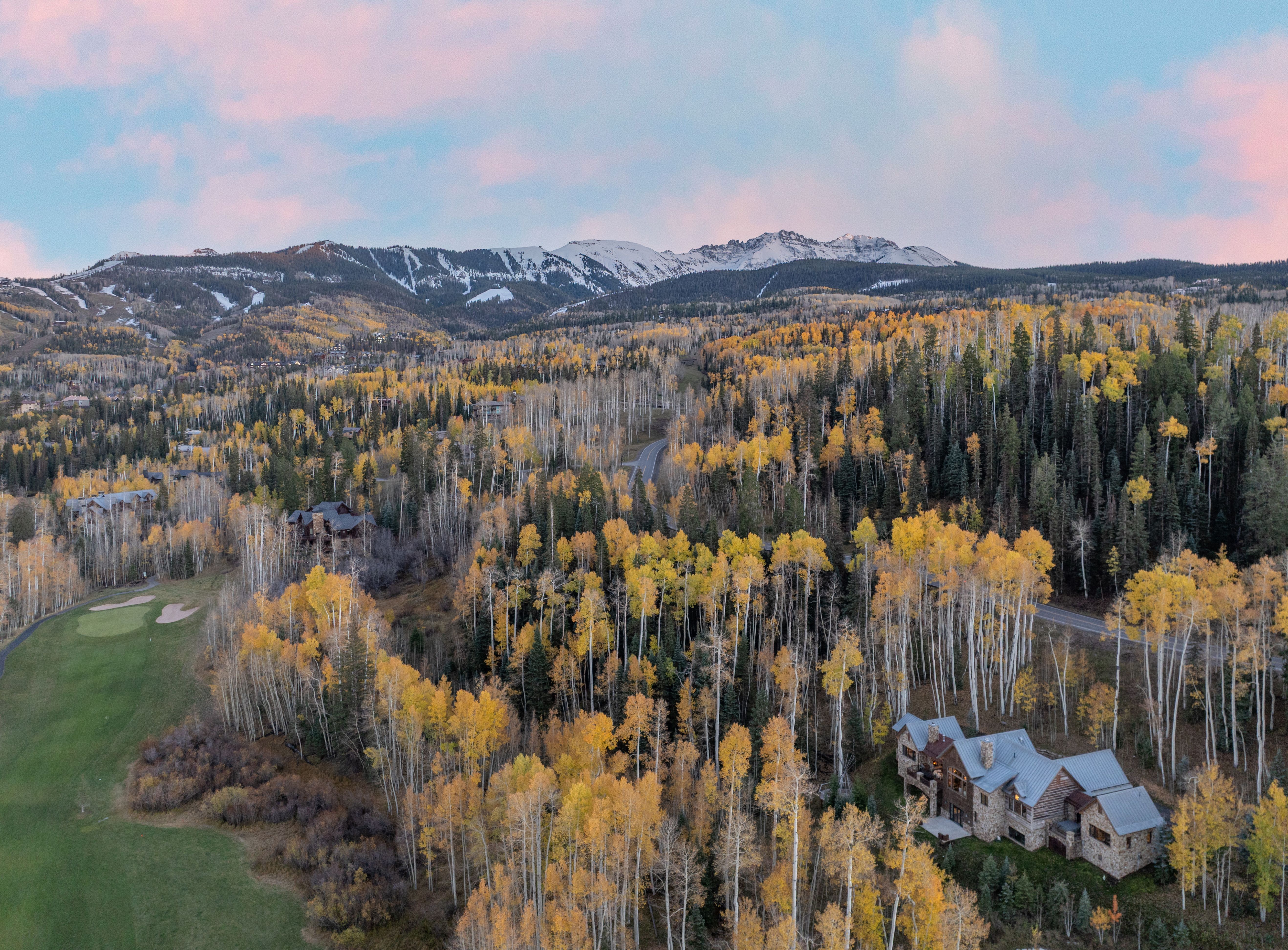  Set Among The Aspens On Just Over An Acre - 物件實景