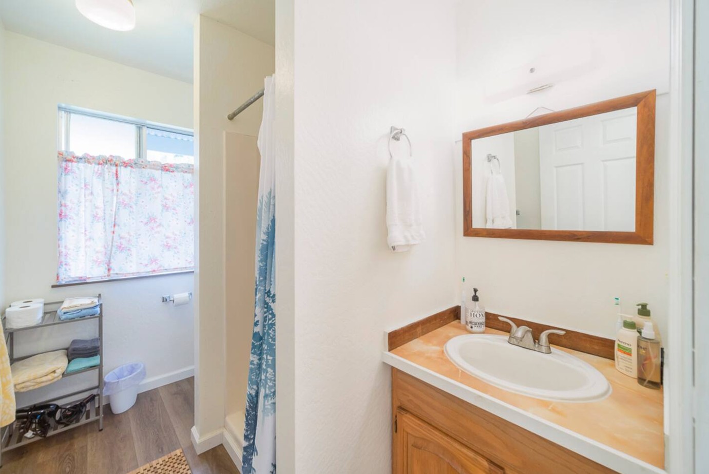 Keaau, Hawaii, 96749, United States, 4 Bedrooms Bedrooms, ,3 BathroomsBathrooms,Residential,For Sale,1859664