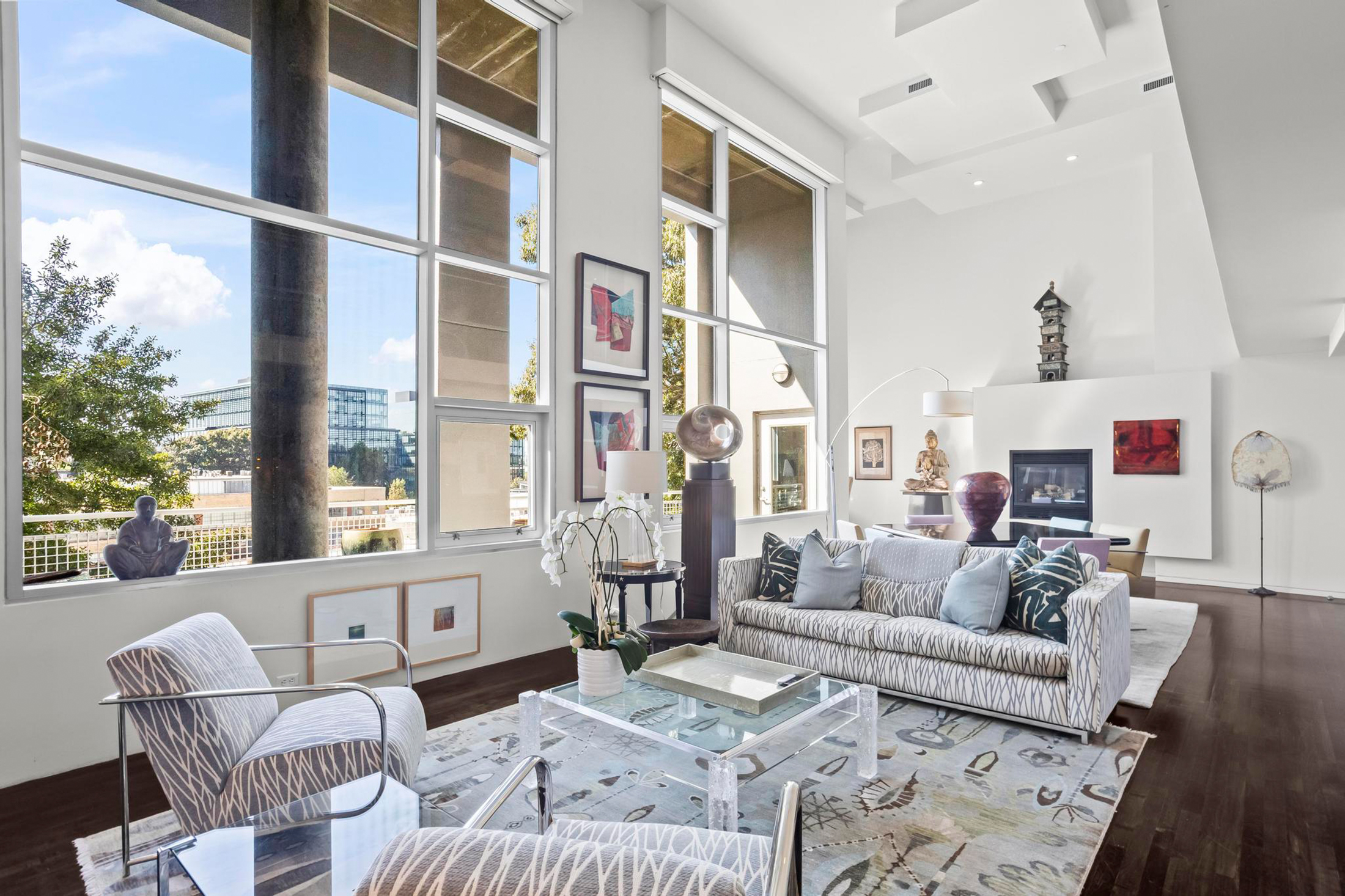  Remarkable Two-Story Loft with Skyline Views - 物件實景