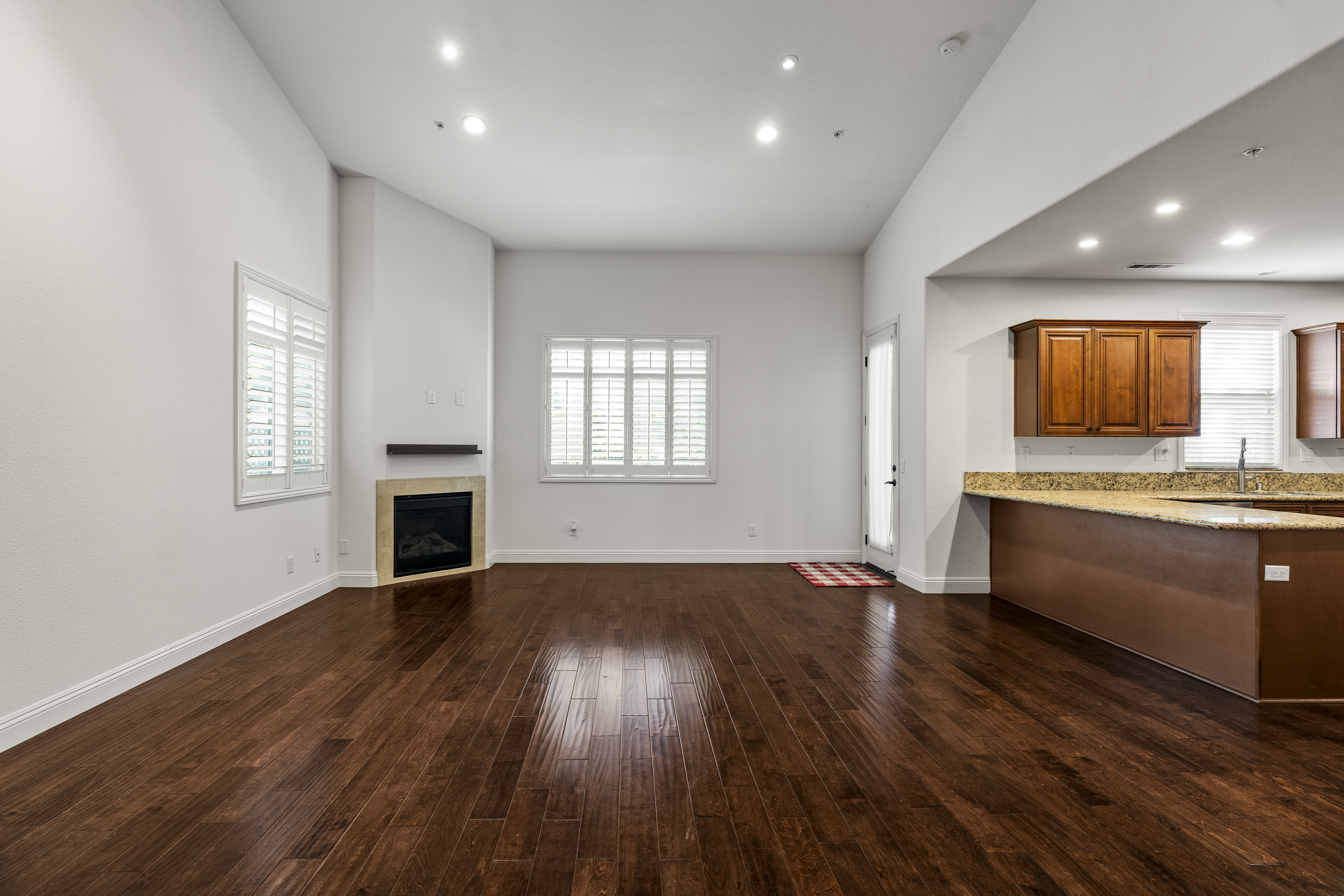  1357 Magnolia Ave - 物件實景