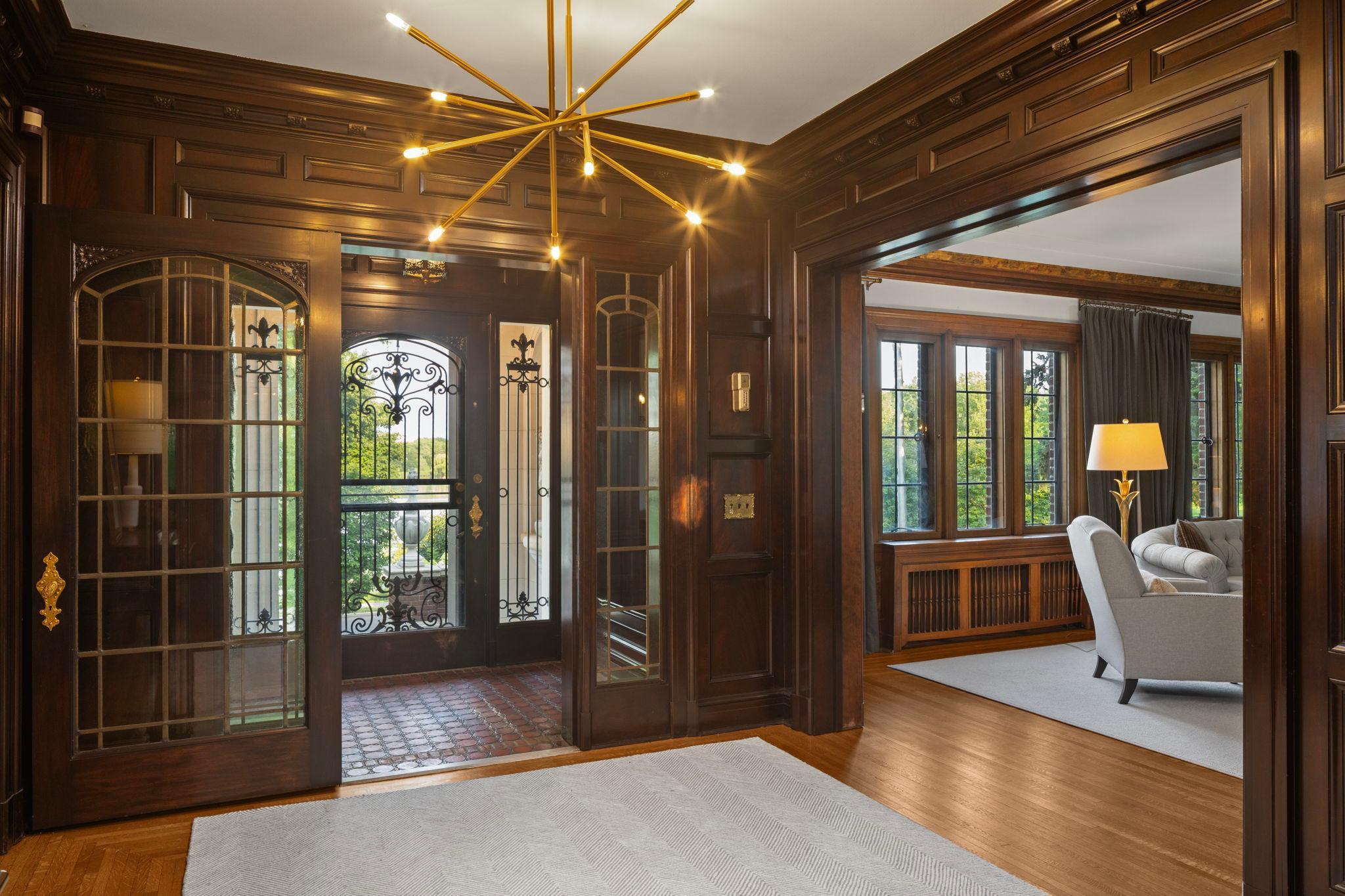 Minneapolis, Minnesota, 55416, United States, 5 Bedrooms Bedrooms, ,4 BathroomsBathrooms,Residential,For Sale,1907666