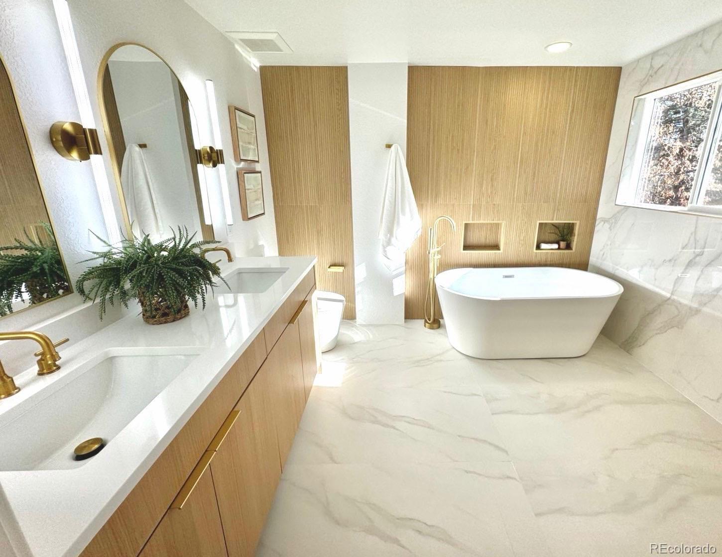 Denver, Colorado, 80237, United States, 5 Bedrooms Bedrooms, ,3 BathroomsBathrooms,Residential,For Sale,2005888