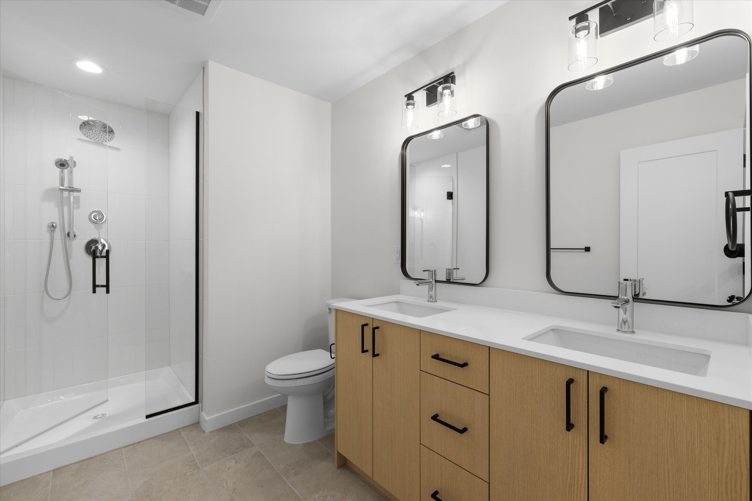  18015 2nd Ave NE Unit #C, Shoreline, WA 98177 - 物件實景