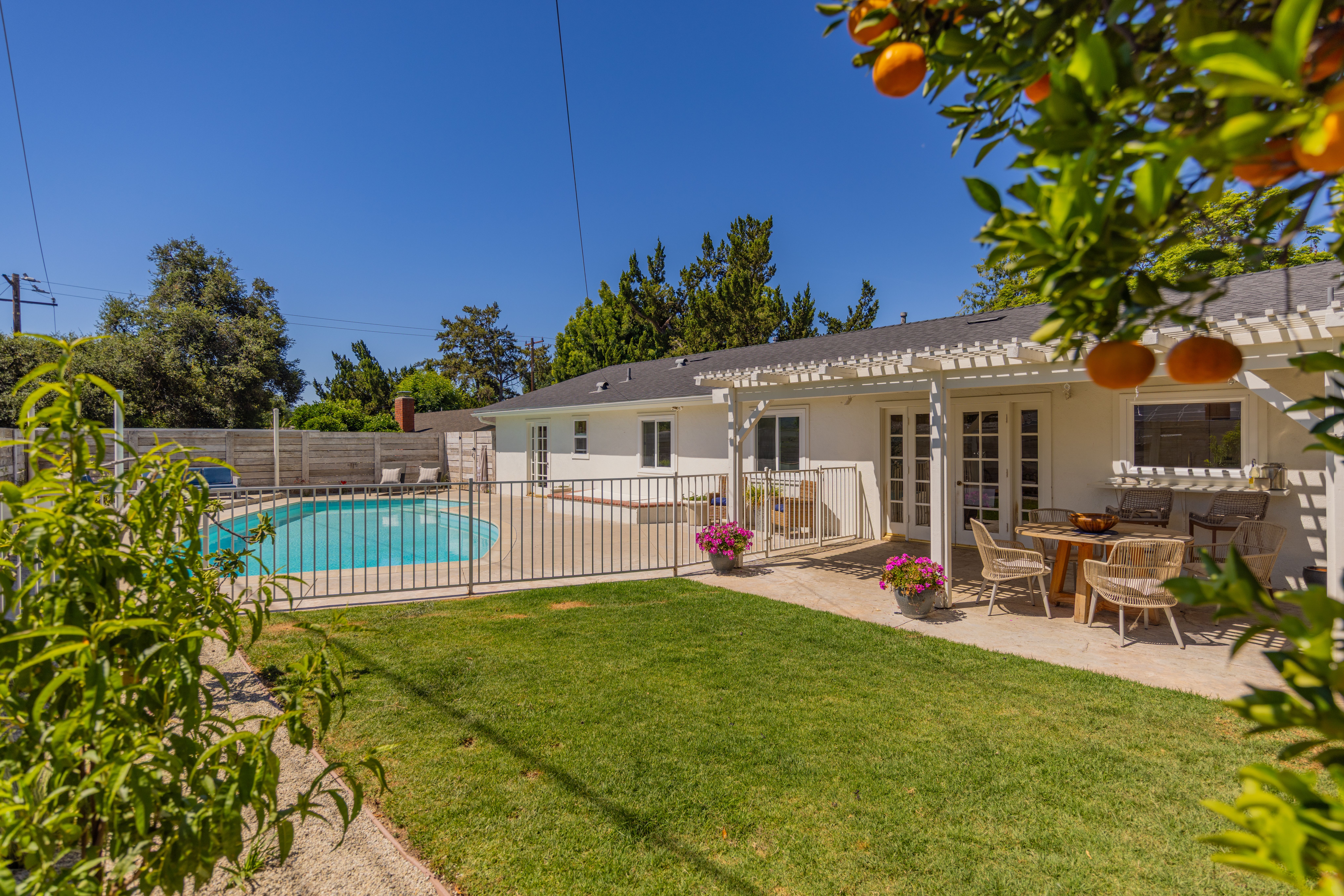  1402 Drown Avenue, Ojai, CA 93023 - 物件實景
