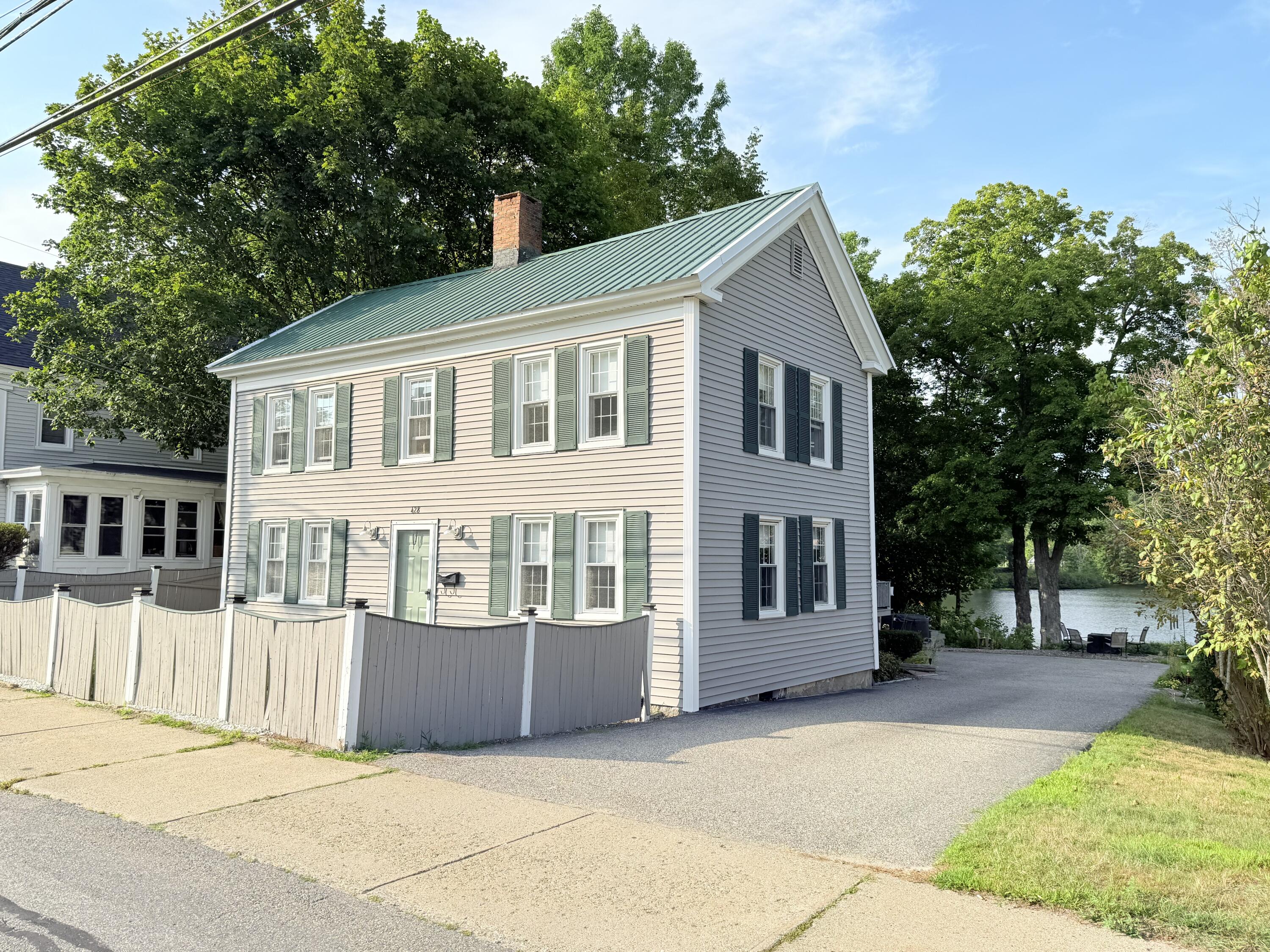 Sanford, Maine, 04083, United States, 4 Bedrooms Bedrooms, ,2 BathroomsBathrooms,Residential,For Sale,1916865