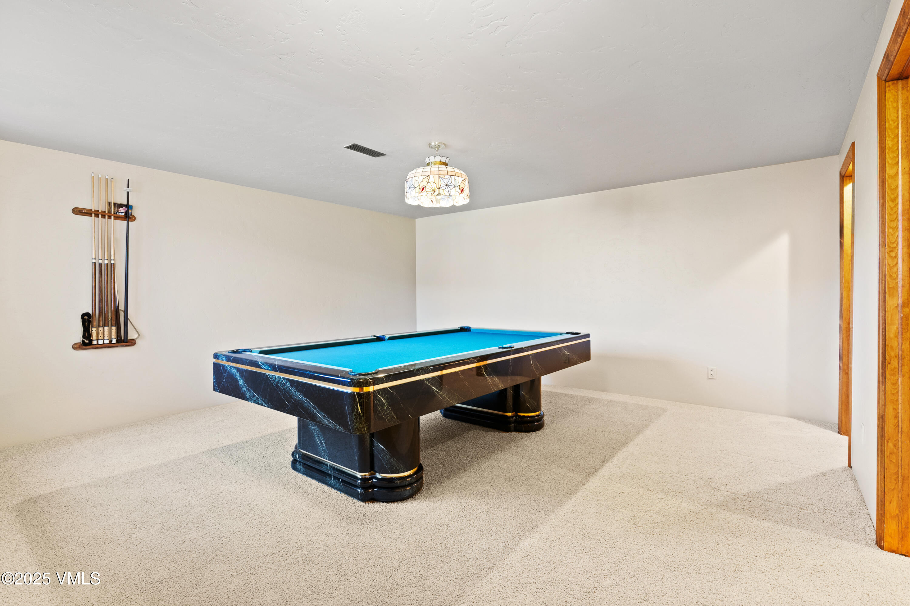 Gypsum, Colorado, 81637, United States, 6 Bedrooms Bedrooms, ,5 BathroomsBathrooms,Residential,For Sale,1987676