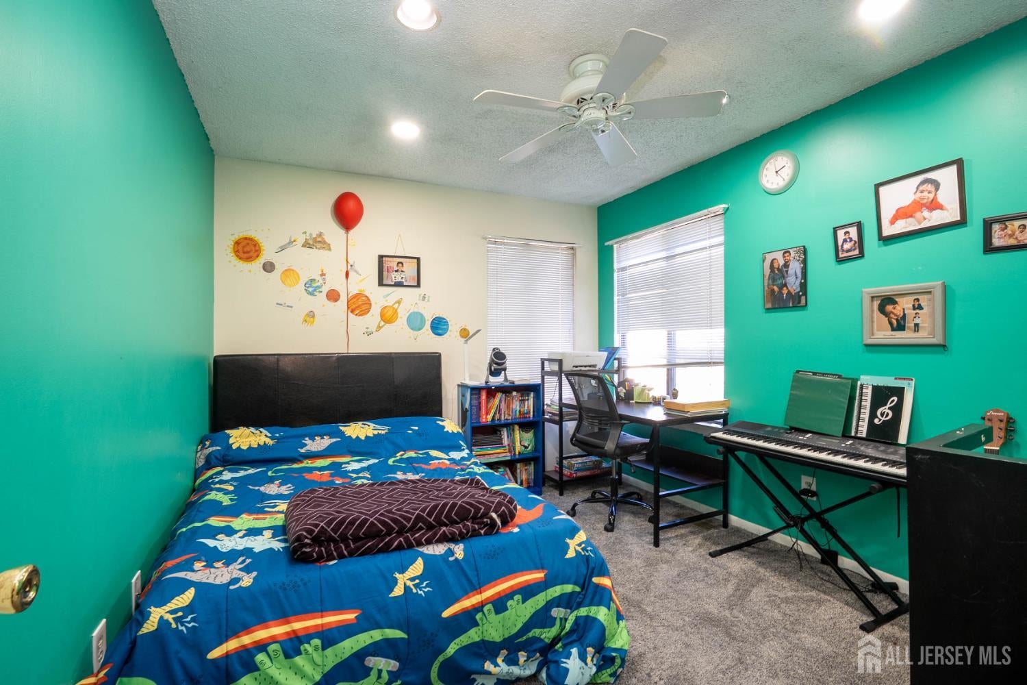 Edison, New Jersey, 08820, United States, 2 Bedrooms Bedrooms, ,3 BathroomsBathrooms,Residential,For Sale,1987330