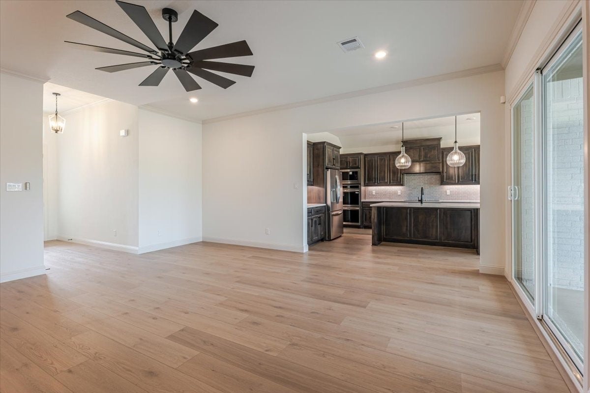 Possum Kingdom Lake, Texas, 76449, United States, 4 Bedrooms Bedrooms, ,3 BathroomsBathrooms,Residential,For Sale,2032689
