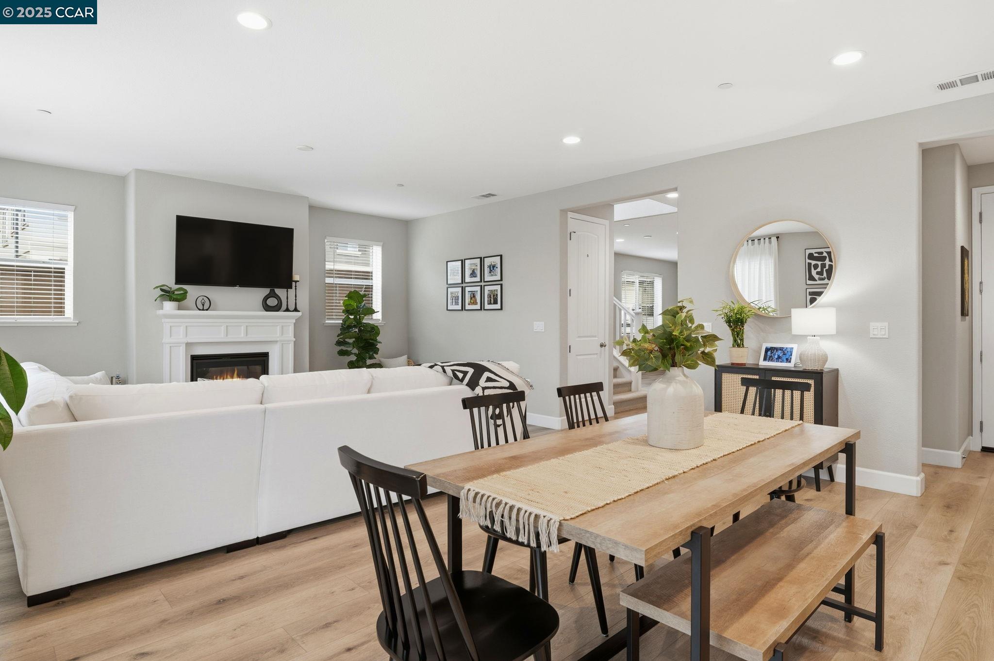 Fairfield, California, 94534, United States, 4 Bedrooms Bedrooms, ,2 BathroomsBathrooms,Residential,For Sale,1999573