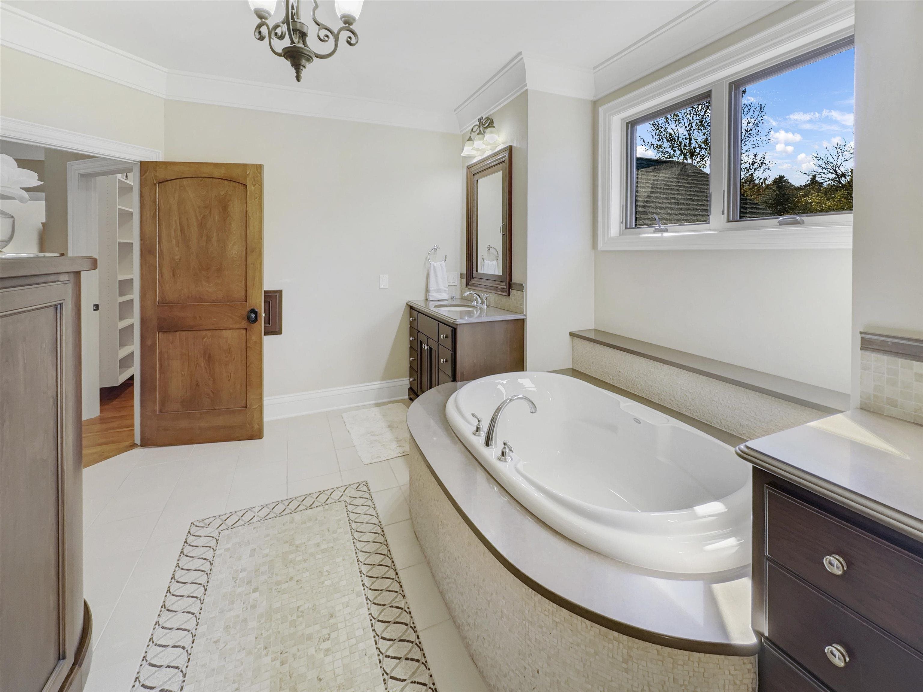 5211 Whitetail Way, Appleton, Wisconsin, 54914, United States, 5 Bedrooms Bedrooms, ,6 BathroomsBathrooms,Residential,For Sale,5211 Whitetail Way,1164448