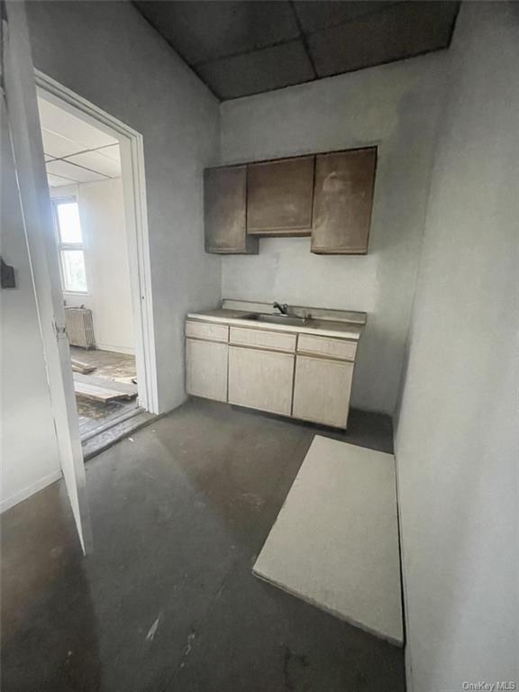 Dobbs Ferry, New York, 10522, United States, 4 Bedrooms Bedrooms, ,2 BathroomsBathrooms,Residential,For Sale,1888691