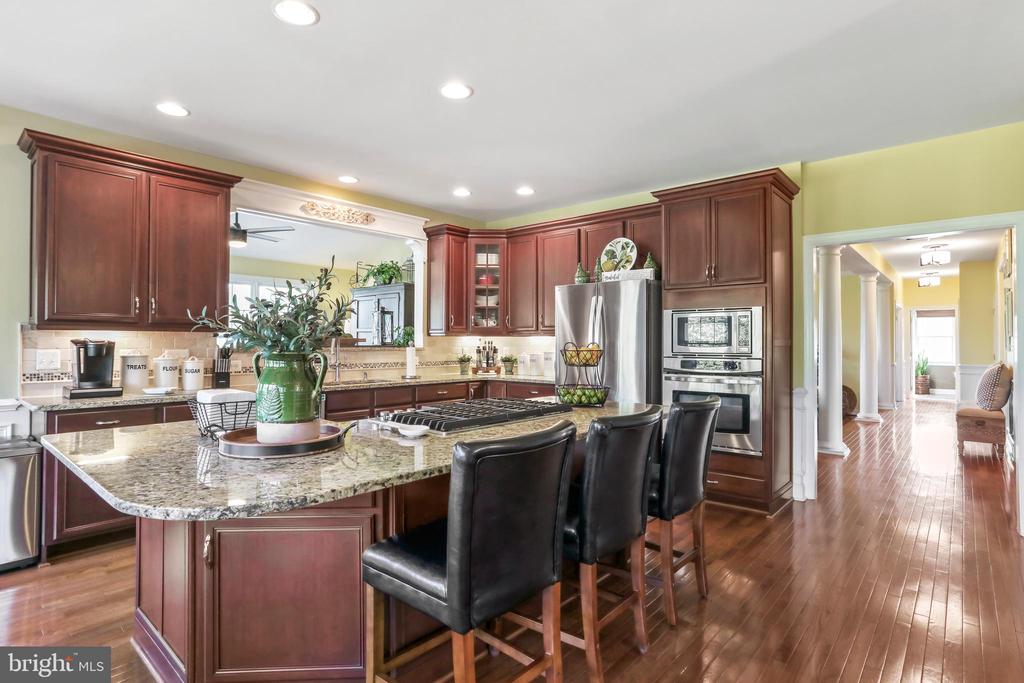 Waterford, Virginia, 20197, United States, 4 Bedrooms Bedrooms, ,5 BathroomsBathrooms,Residential,For Sale,1941290