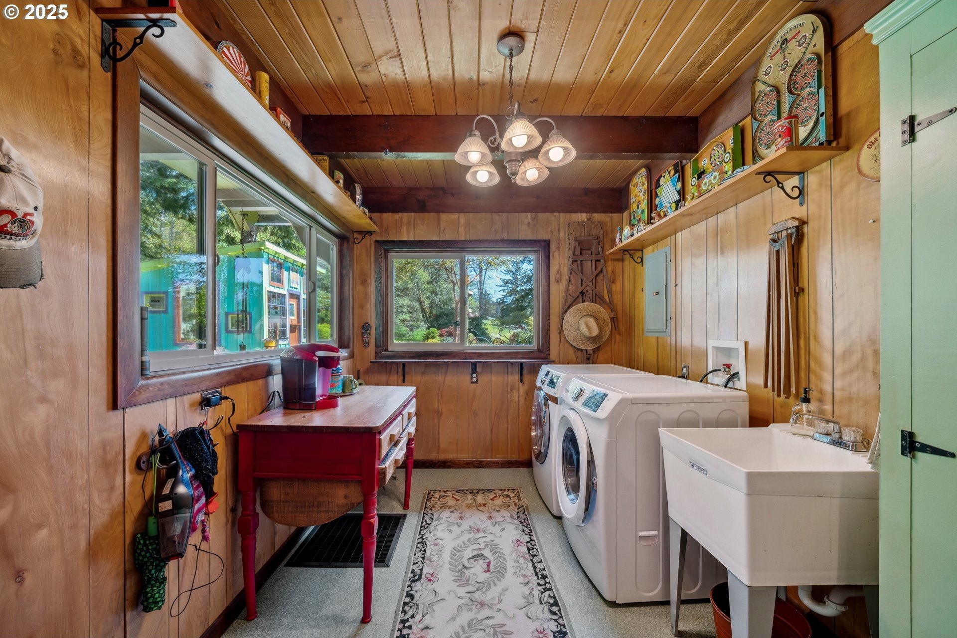 Cloverdale, Oregon, 97112, United States, 3 Bedrooms Bedrooms, ,2 BathroomsBathrooms,Residential,For Sale,1805401