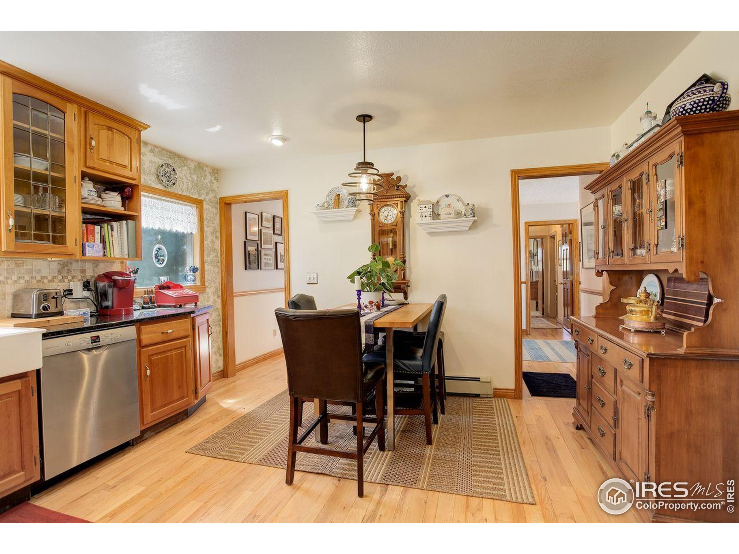 Franktown, Colorado, 80116, United States, 5 Bedrooms Bedrooms, ,2 BathroomsBathrooms,Residential,For Sale,1818789
