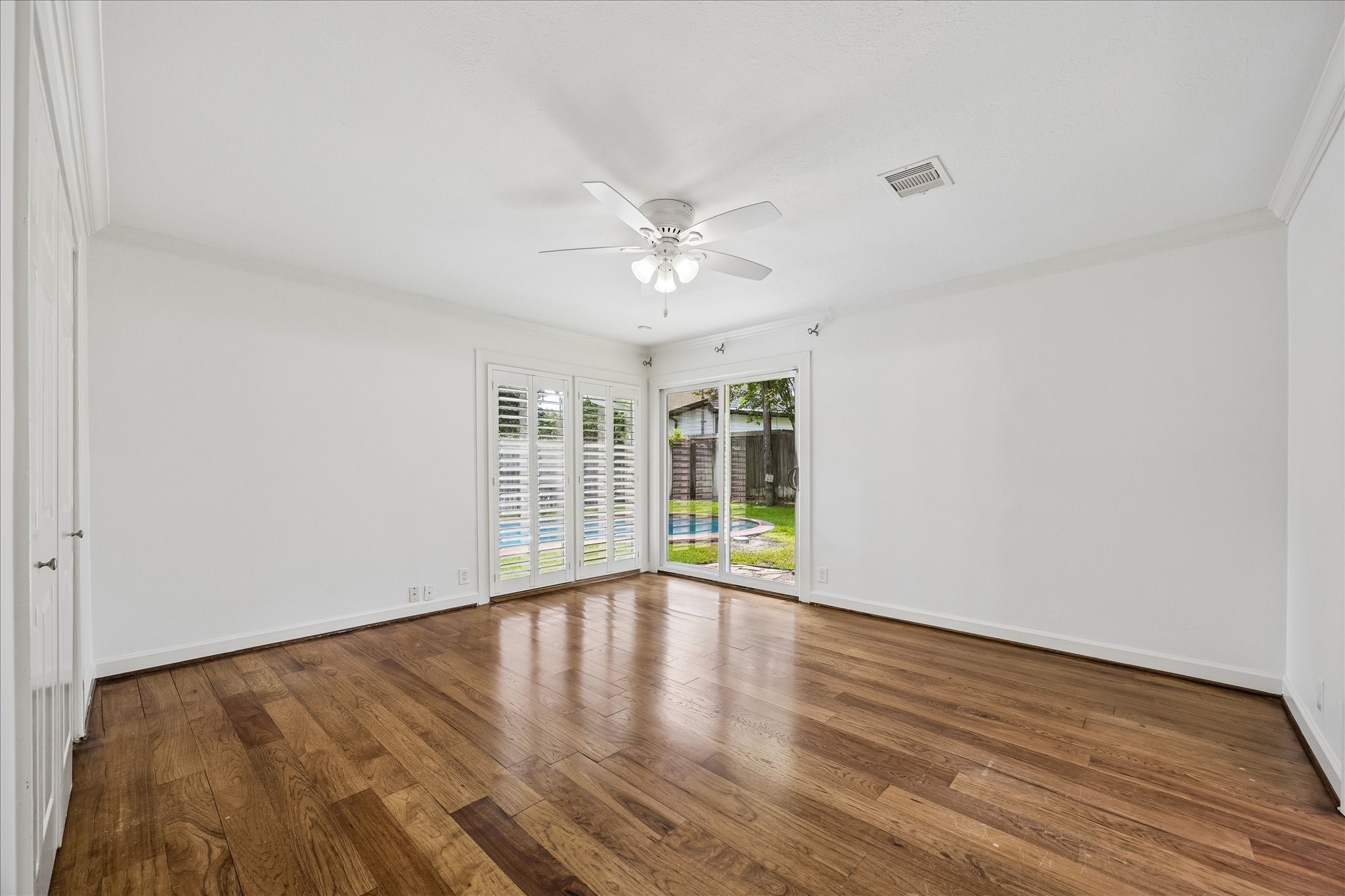 8443 Westview Drive - 物件實景