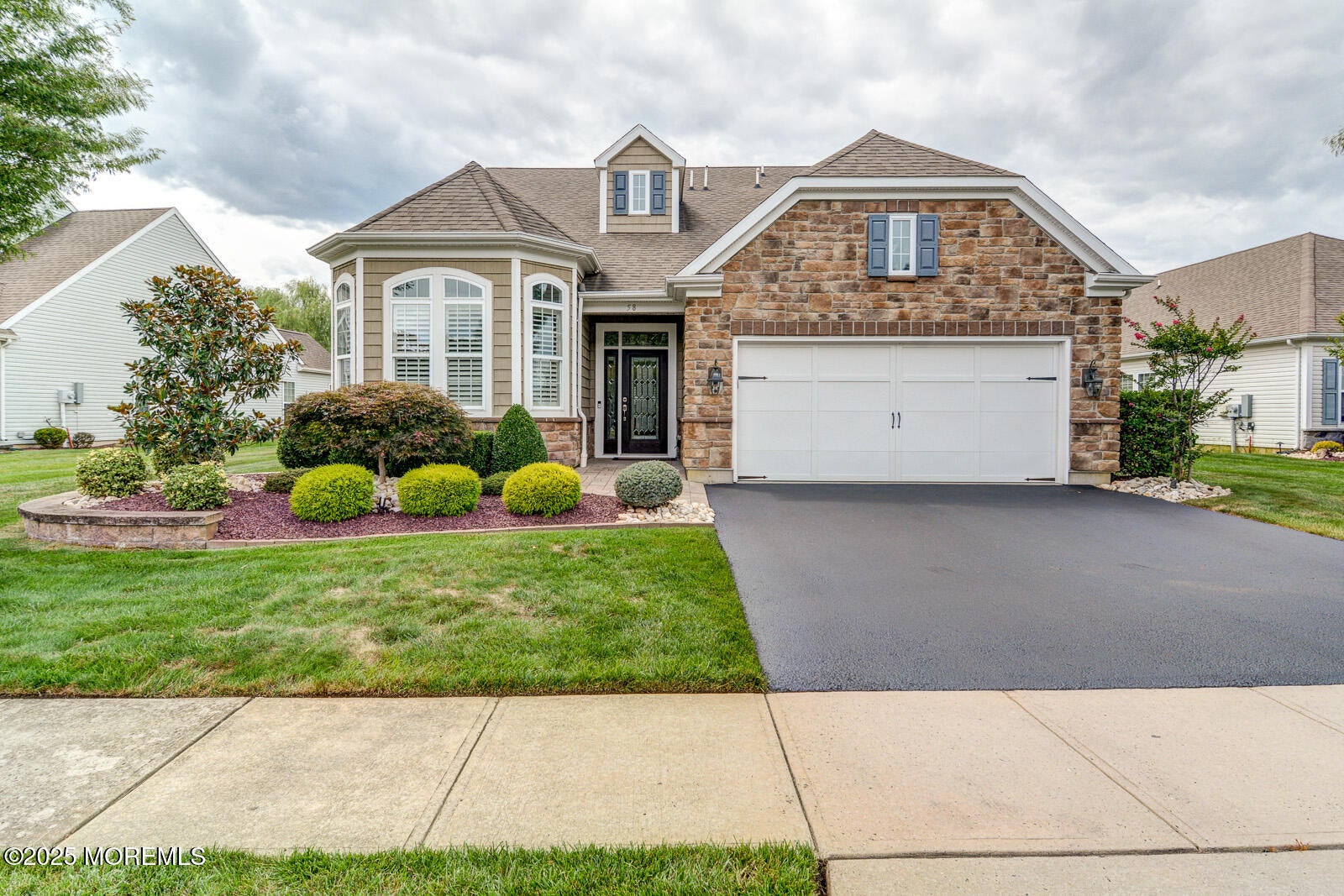Farmingdale, New Jersey, 07727, United States, 3 Bedrooms Bedrooms, ,3 BathroomsBathrooms,Residential,For Sale,1942721
