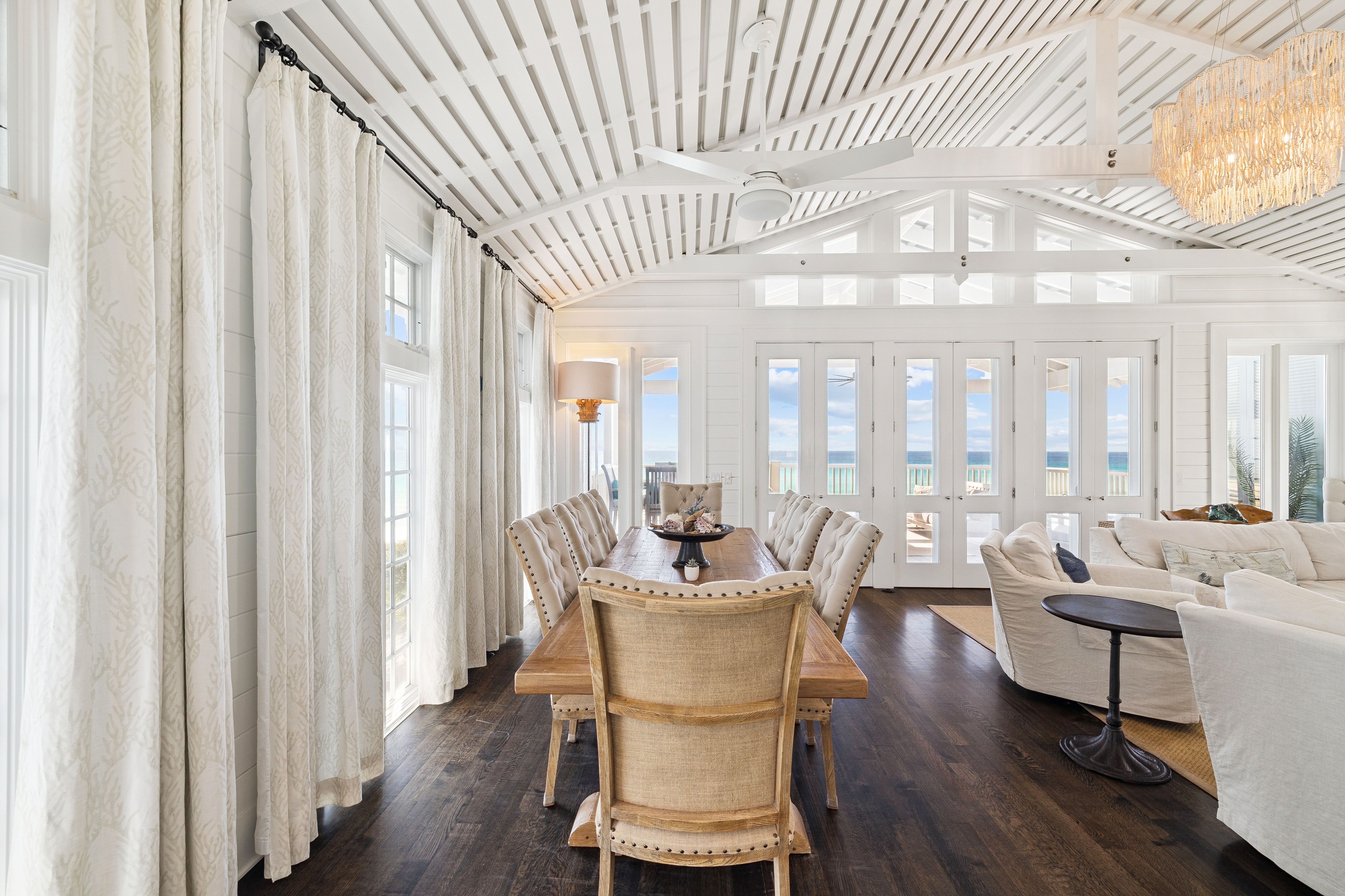  An Iconic Seaside Beach Retreat with Panoramic Gulf Views - 物件實景