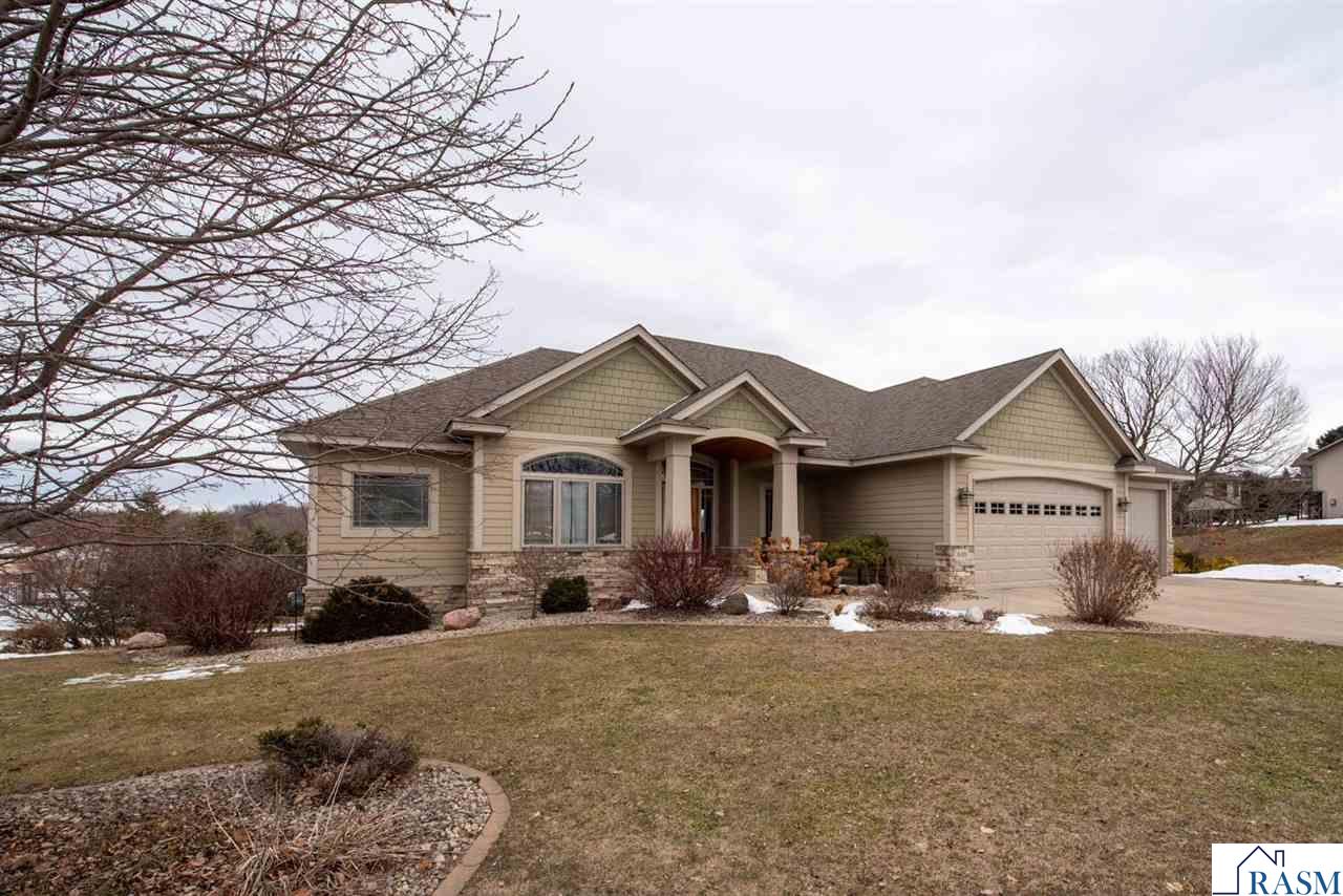 Le Center, Minnesota, 56057, United States, 4 Bedrooms Bedrooms, ,3 BathroomsBathrooms,Residential,For Sale,2011720