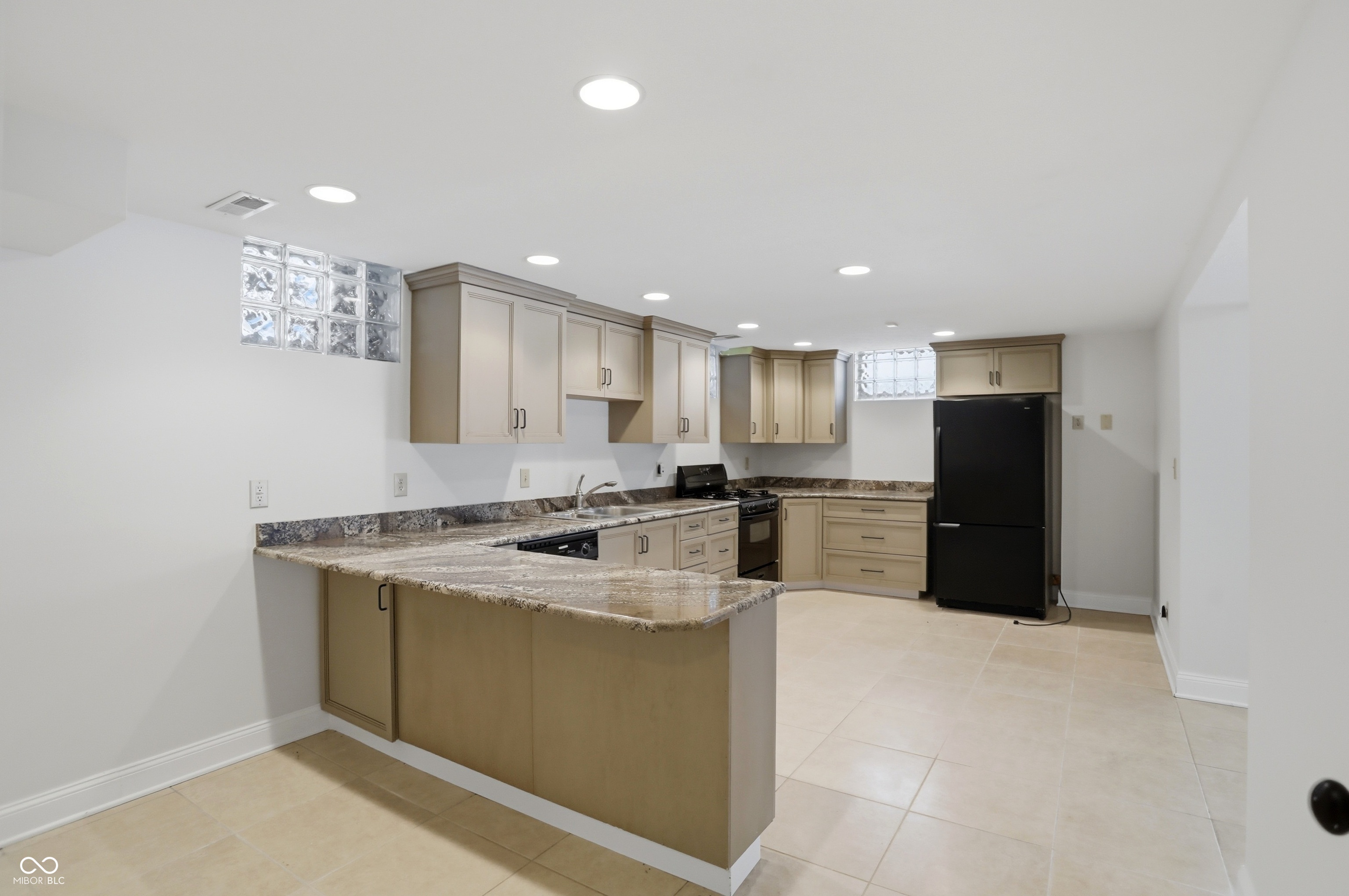 Indianapolis, Indiana, 46256, United States, 6 Bedrooms Bedrooms, ,10 BathroomsBathrooms,Residential,For Sale,2016946