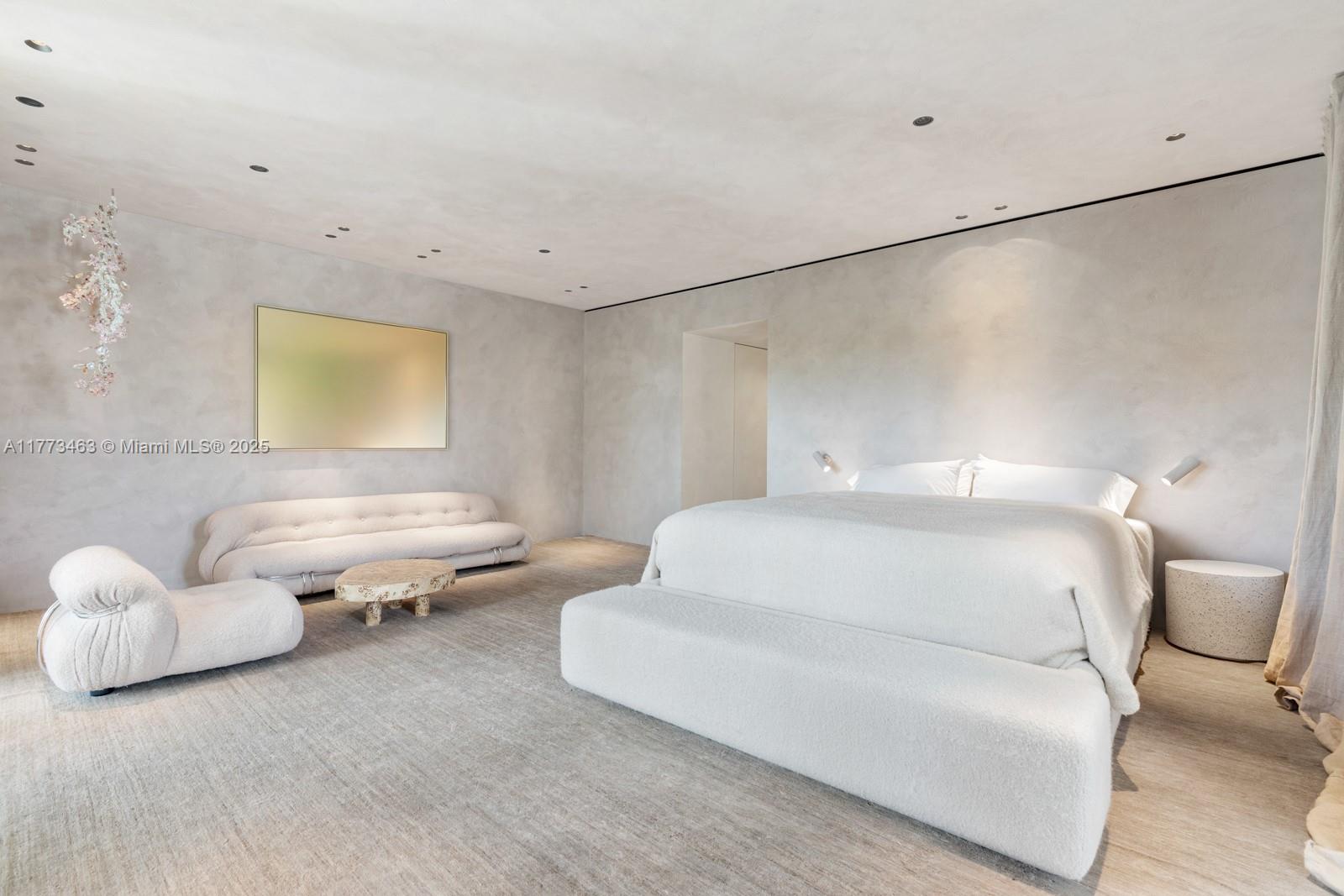 Miami Beach, Florida, 33140, United States, 6 Bedrooms Bedrooms, ,7 BathroomsBathrooms,Residential,For Sale,1759763