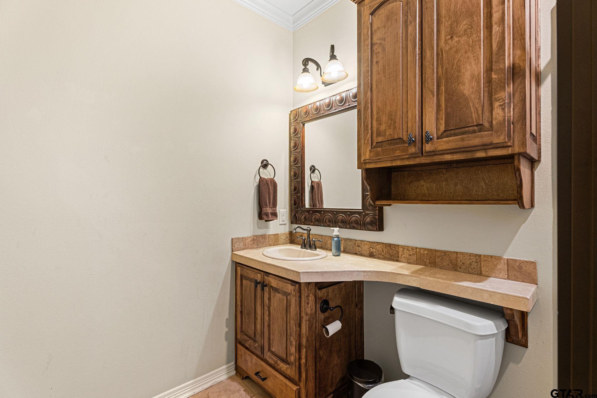 Tyler, Texas, 75703, United States, 4 Bedrooms Bedrooms, ,6 BathroomsBathrooms,Residential,For Sale,1818299