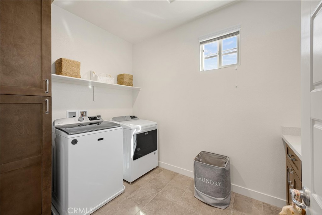 Upland, California, 91784, United States, 3 Bedrooms Bedrooms, ,3 BathroomsBathrooms,Residential,For Sale,1988637