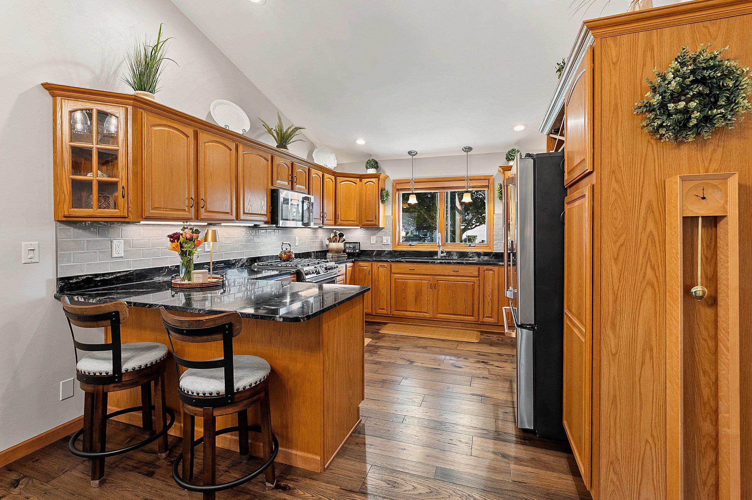 SHAWANO, Wisconsin, 54166, United States, 3 Bedrooms Bedrooms, ,3 BathroomsBathrooms,Residential,For Sale,1940998