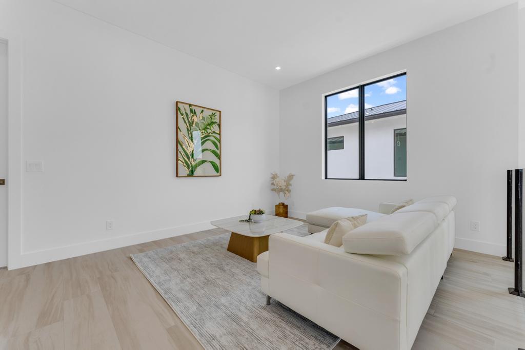 Delray Beach, Florida, 33444, United States, 4 Bedrooms Bedrooms, ,5 BathroomsBathrooms,Residential,For Sale,1974503