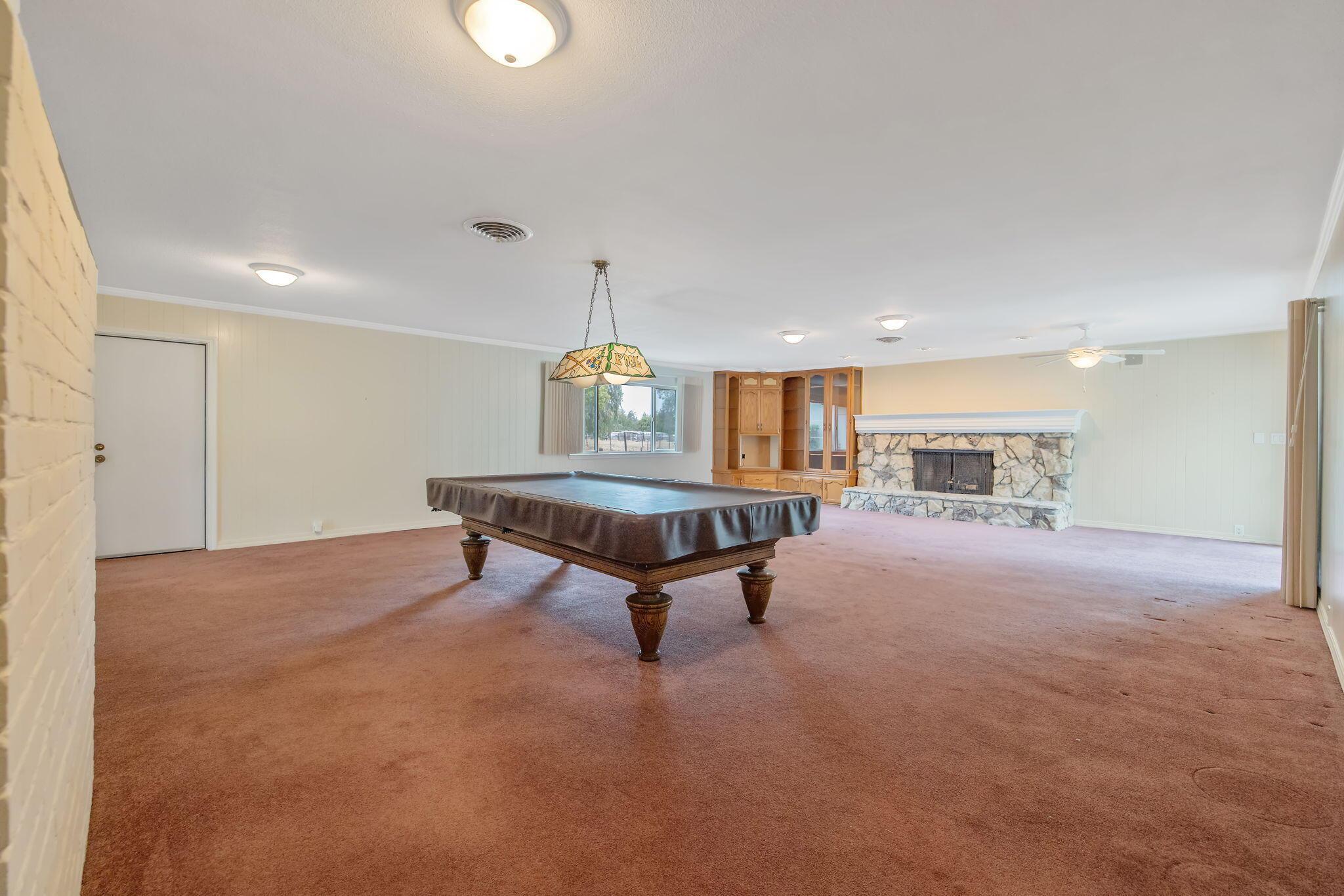 Fresno, California, 93722, United States, 3 Bedrooms Bedrooms, ,2 BathroomsBathrooms,Residential,For Sale,1984127