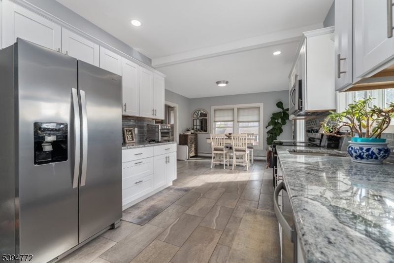 Clinton Town, New Jersey, 08809, United States, 3 Bedrooms Bedrooms, ,2 BathroomsBathrooms,Residential,For Sale,1989455