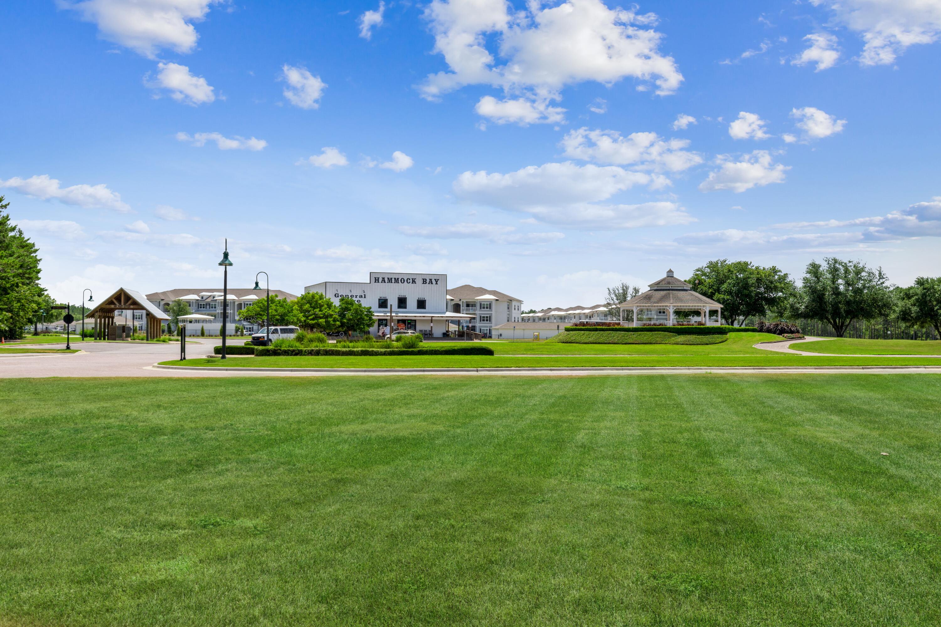 Freeport, Florida, 32439, United States, 4 Bedrooms Bedrooms, ,3 BathroomsBathrooms,Residential,For Sale,1876271