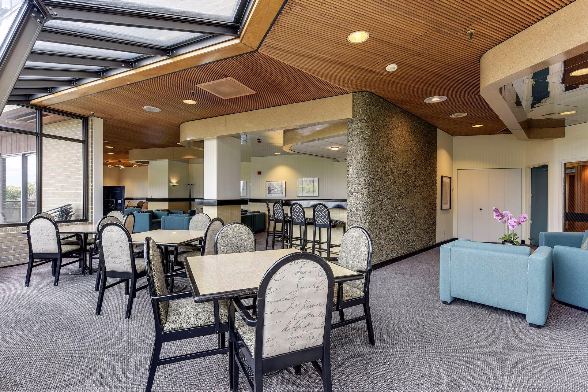 Minneapolis, Minnesota, 55416, United States, 2 Bedrooms Bedrooms, ,1 BathroomBathrooms,Residential,For Sale,1993014