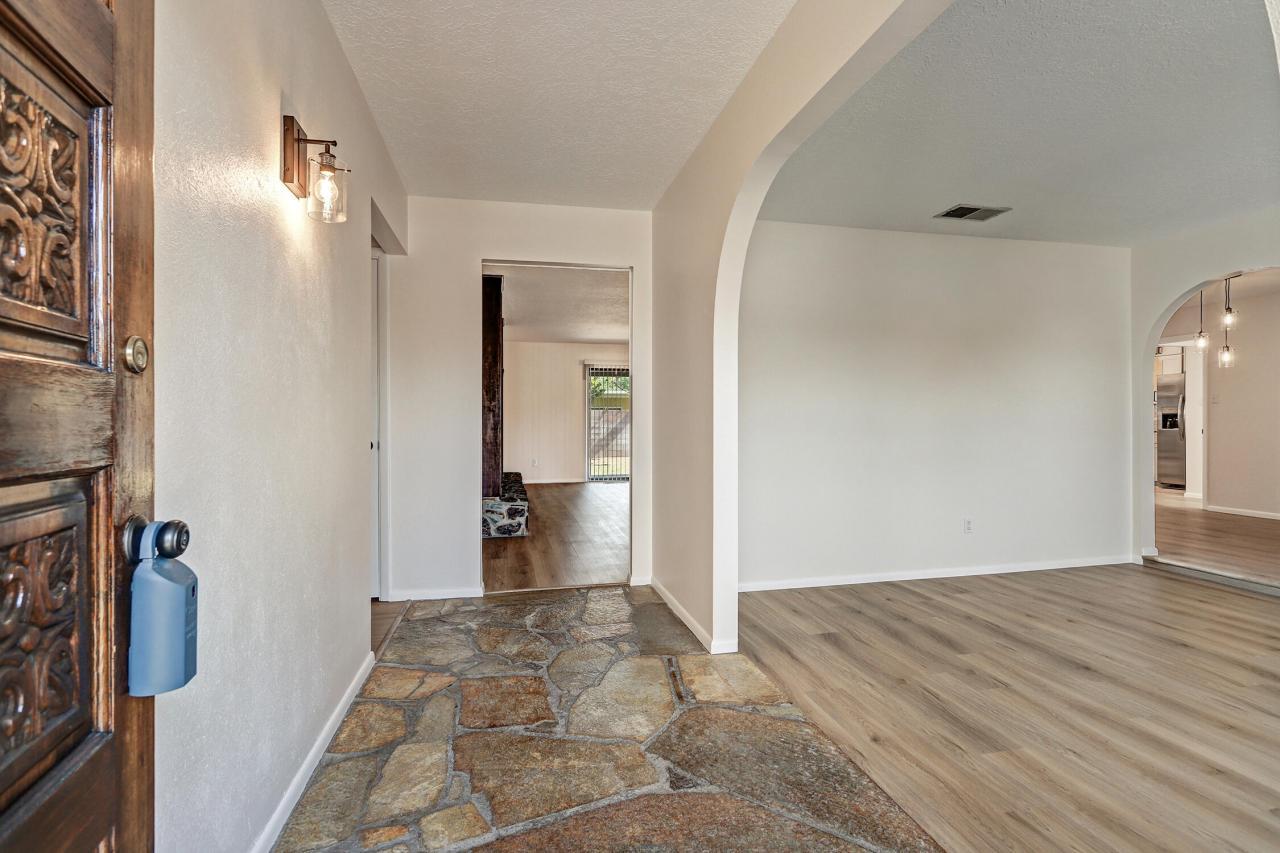 9601 Admiral Dewey Avenue NE, Albuquerque, New Mexico, 87111, United States, 4 Bedrooms Bedrooms, ,2 BathroomsBathrooms,Residential,For Sale,9601 Admiral Dewey Avenue NE,1589095