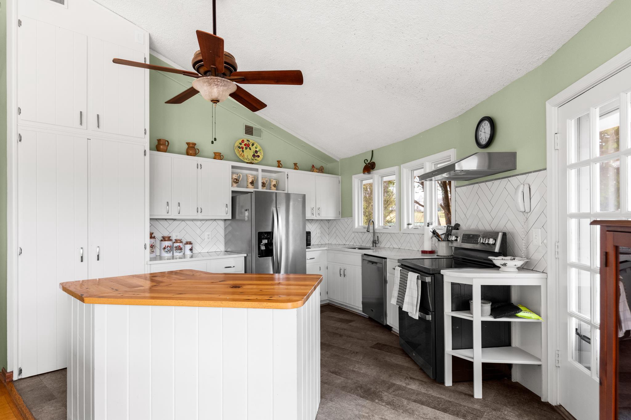  10803 Crest Hill Road, Marshall, VA, 20115 - 物件實景