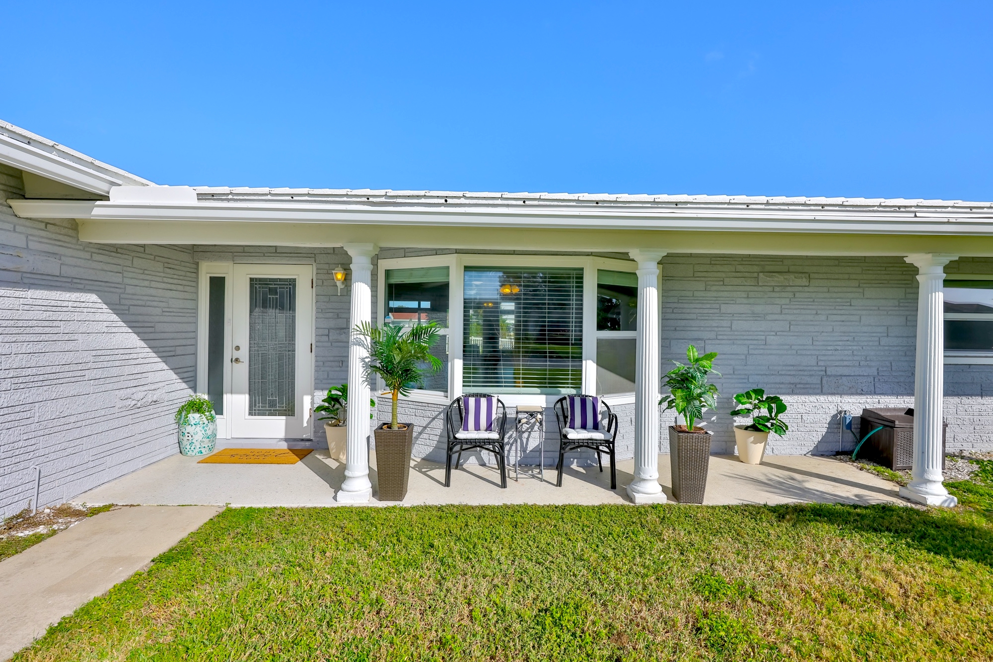 Treasure Island, Florida, 33706, United States, 3 Bedrooms Bedrooms, ,2 BathroomsBathrooms,Residential,For Sale,1982782