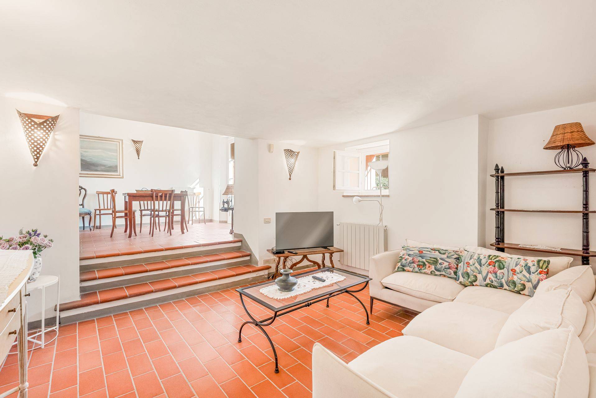 Camaiore, Lucca, 55041, IT, 10 Bedrooms Bedrooms, ,11 BathroomsBathrooms,Residential,For Sale,1991599