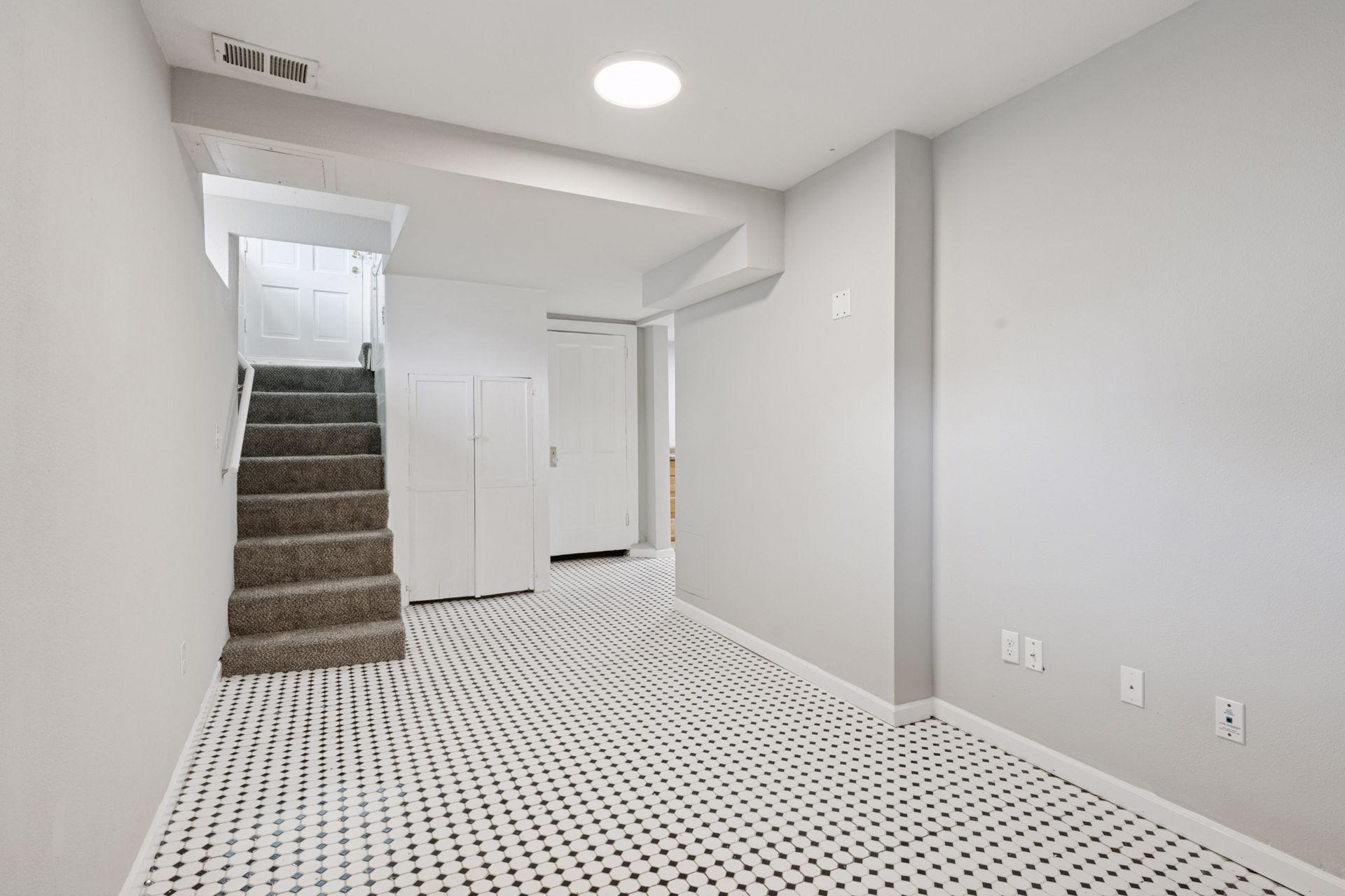 Minneapolis, Minnesota, 55408, United States, ,Residential,For Sale,1821606