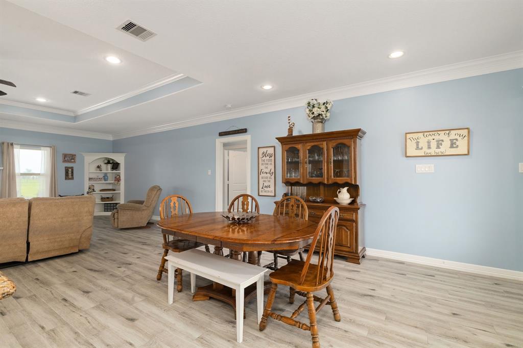 Sealy, Texas, 77474, United States, 3 Bedrooms Bedrooms, ,2 BathroomsBathrooms,Residential,For Sale,1846836