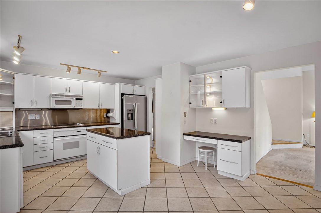 Cranberry Twp, Pennsylvania, 16066, United States, 3 Bedrooms Bedrooms, ,3 BathroomsBathrooms,Residential,For Sale,1932228