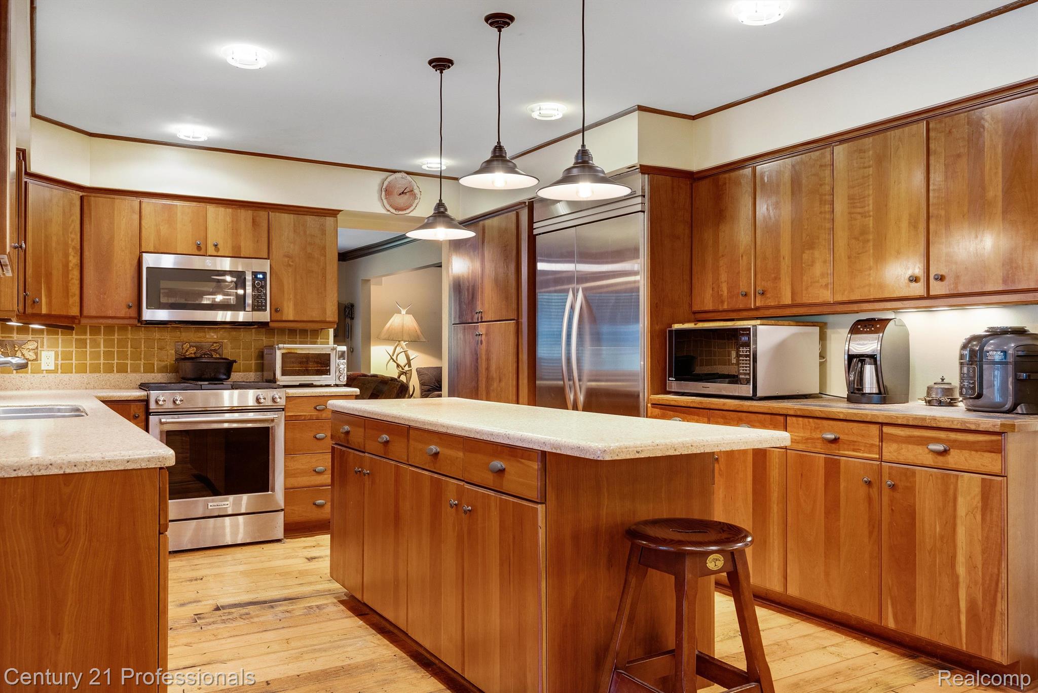 Holly, Michigan, 48442, United States, 4 Bedrooms Bedrooms, ,4 BathroomsBathrooms,Residential,For Sale,1943640