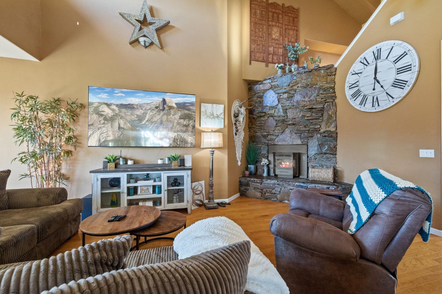 Copperopolis, California, 95228, United States, 4 Bedrooms Bedrooms, ,3 BathroomsBathrooms,Residential,For Sale,2008854