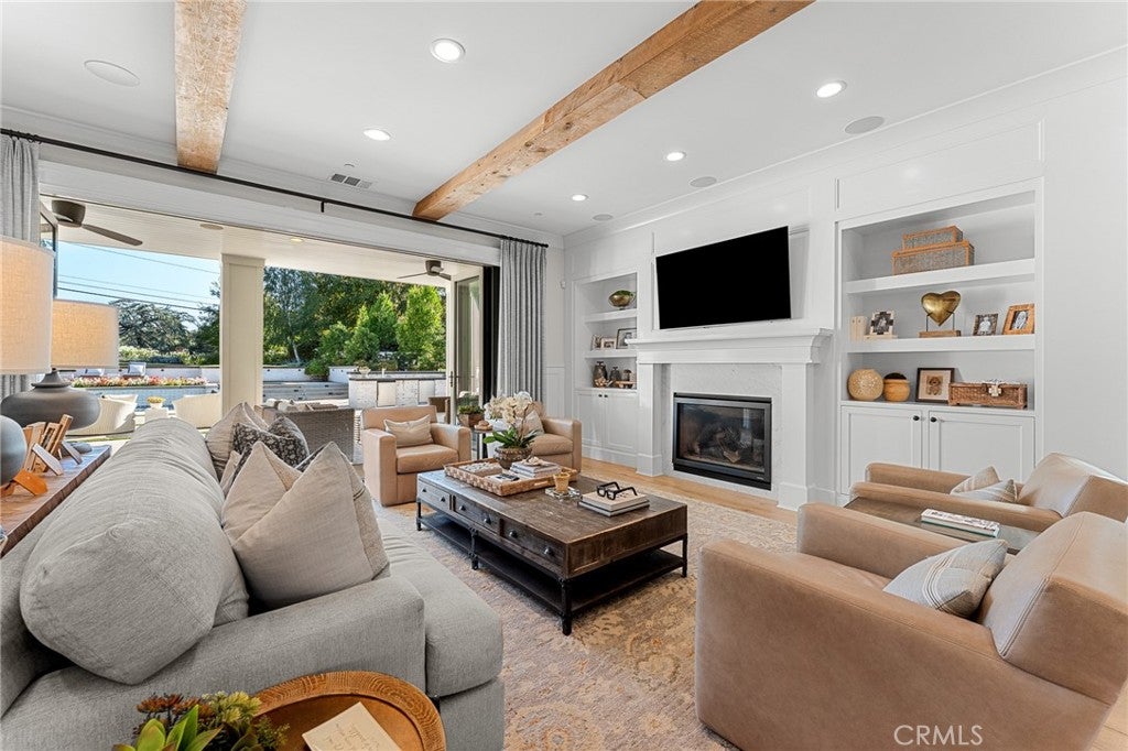 Redlands, California, 92373, United States, 5 Bedrooms Bedrooms, ,6 BathroomsBathrooms,Residential,For Sale,1984155