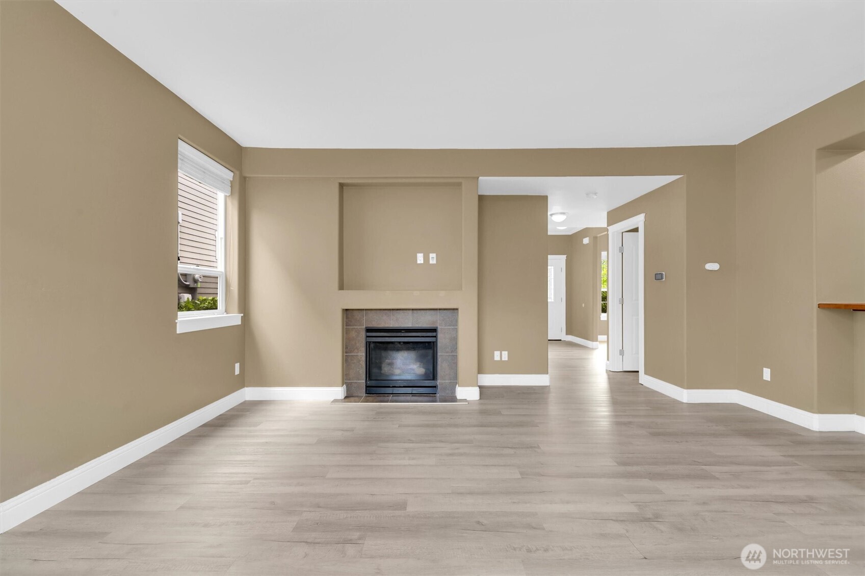 Puyallup, Washington, 98375, United States, 4 Bedrooms Bedrooms, ,3 BathroomsBathrooms,Residential,For Sale,1983972