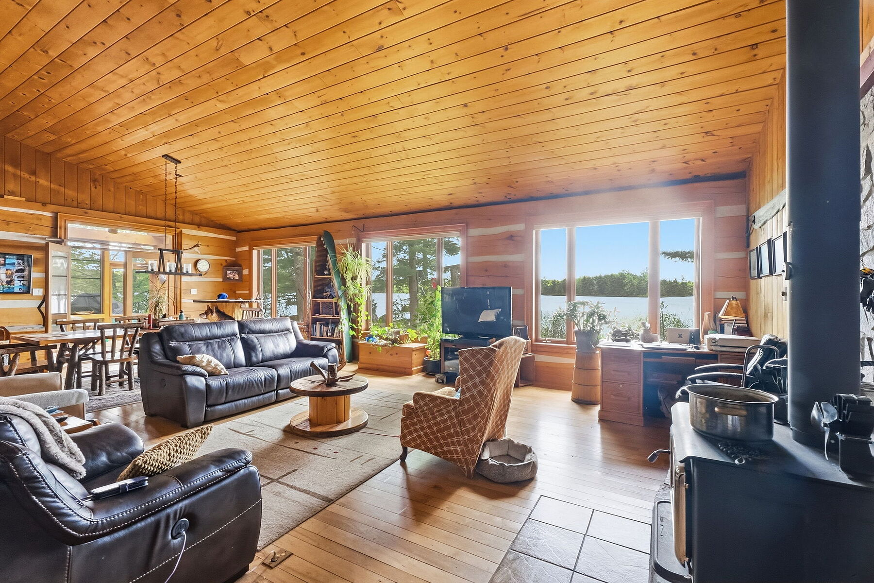 Meadow Lake Log Home - 物件實景