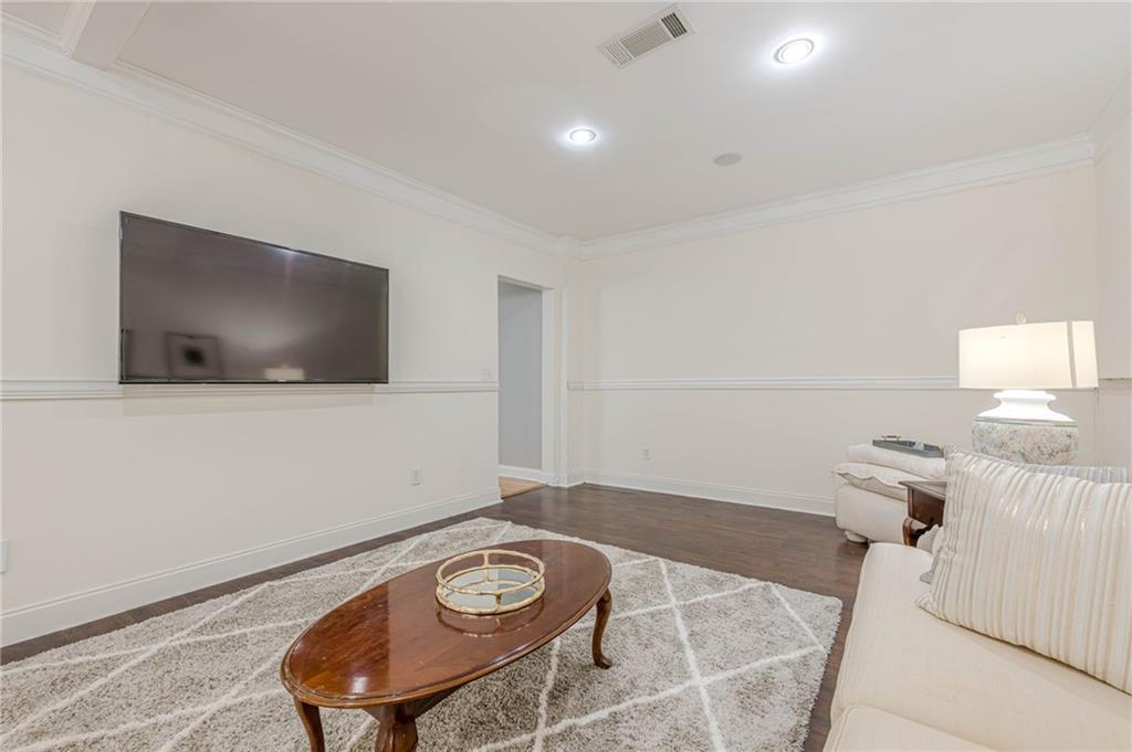 Cumming, Georgia, 30041, United States, 5 Bedrooms Bedrooms, ,5 BathroomsBathrooms,Residential,For Sale,1919838