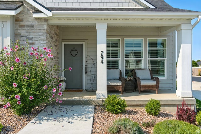 Salem, Utah, 84653, United States, 3 Bedrooms Bedrooms, ,3 BathroomsBathrooms,Residential,For Sale,2010840