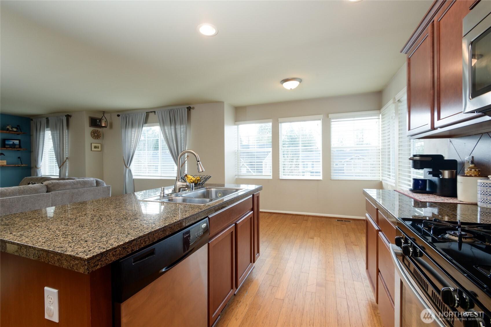 DUVALL, Washington, 98019, United States, 3 Bedrooms Bedrooms, ,3 BathroomsBathrooms,Residential,For Sale,1885631