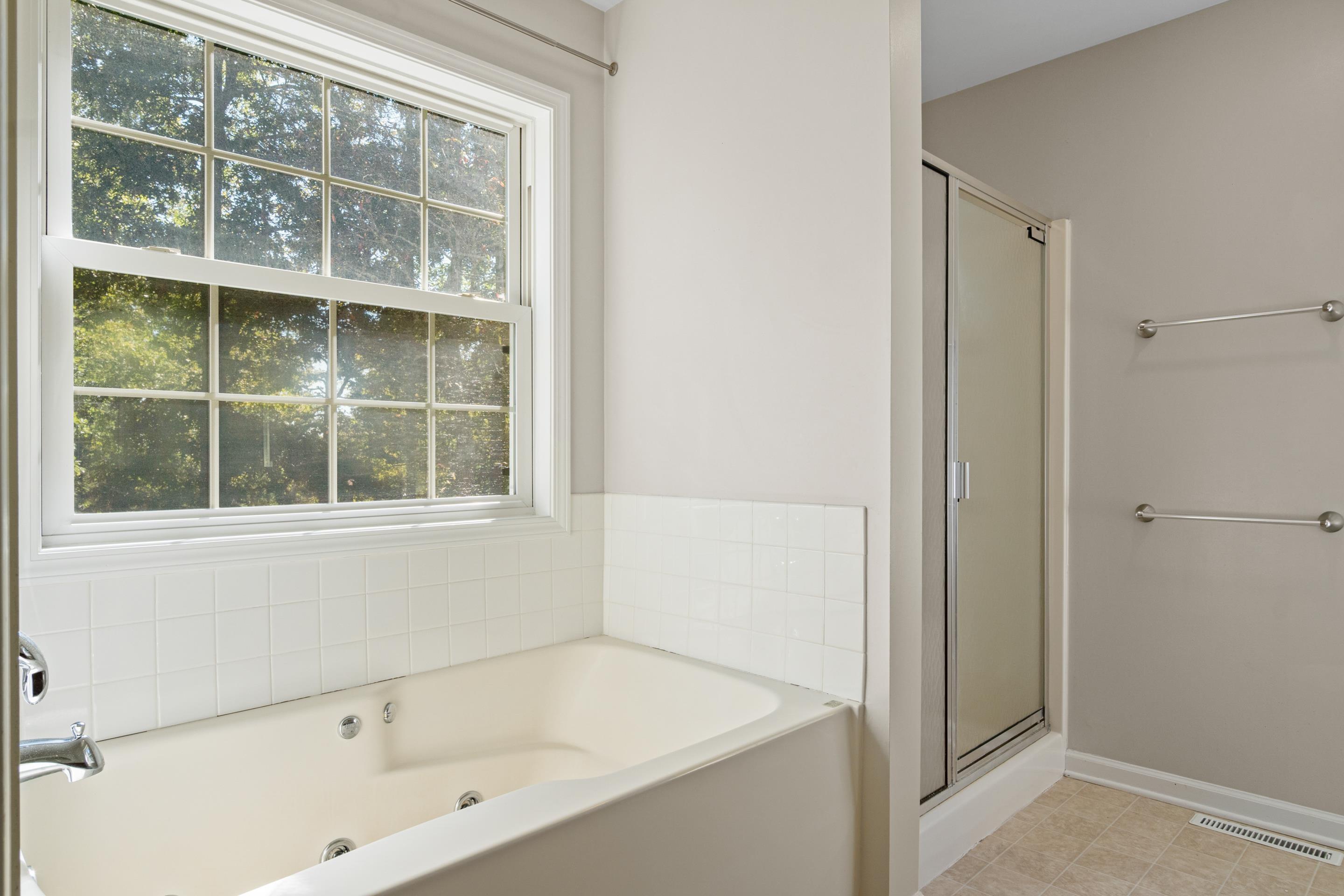 Blacksburg, Virginia, 24060, United States, 3 Bedrooms Bedrooms, ,4 BathroomsBathrooms,Residential,For Sale,1961376