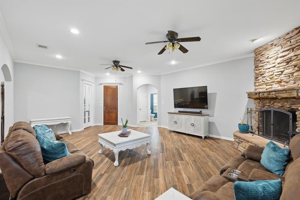 Midlothian, Texas, 76065, United States, 3 Bedrooms Bedrooms, ,3 BathroomsBathrooms,Residential,For Sale,1887438